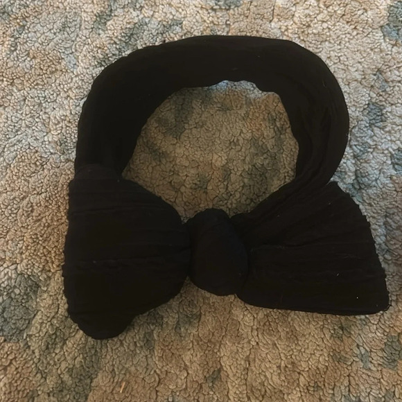 Set of 2 stretchy headbands black and white hearts - Picture 2 of 7
